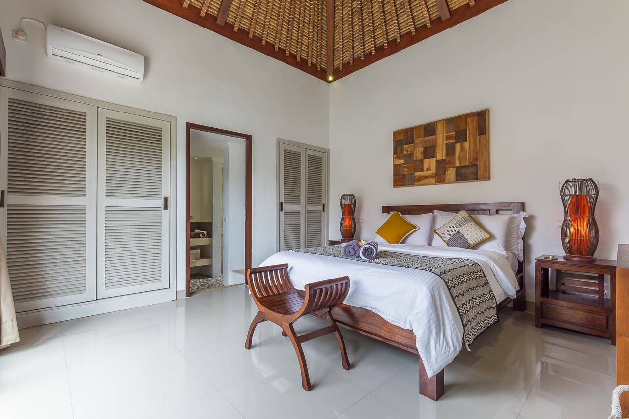 Villa Leelavadee Uluwatu Extérieur photo
