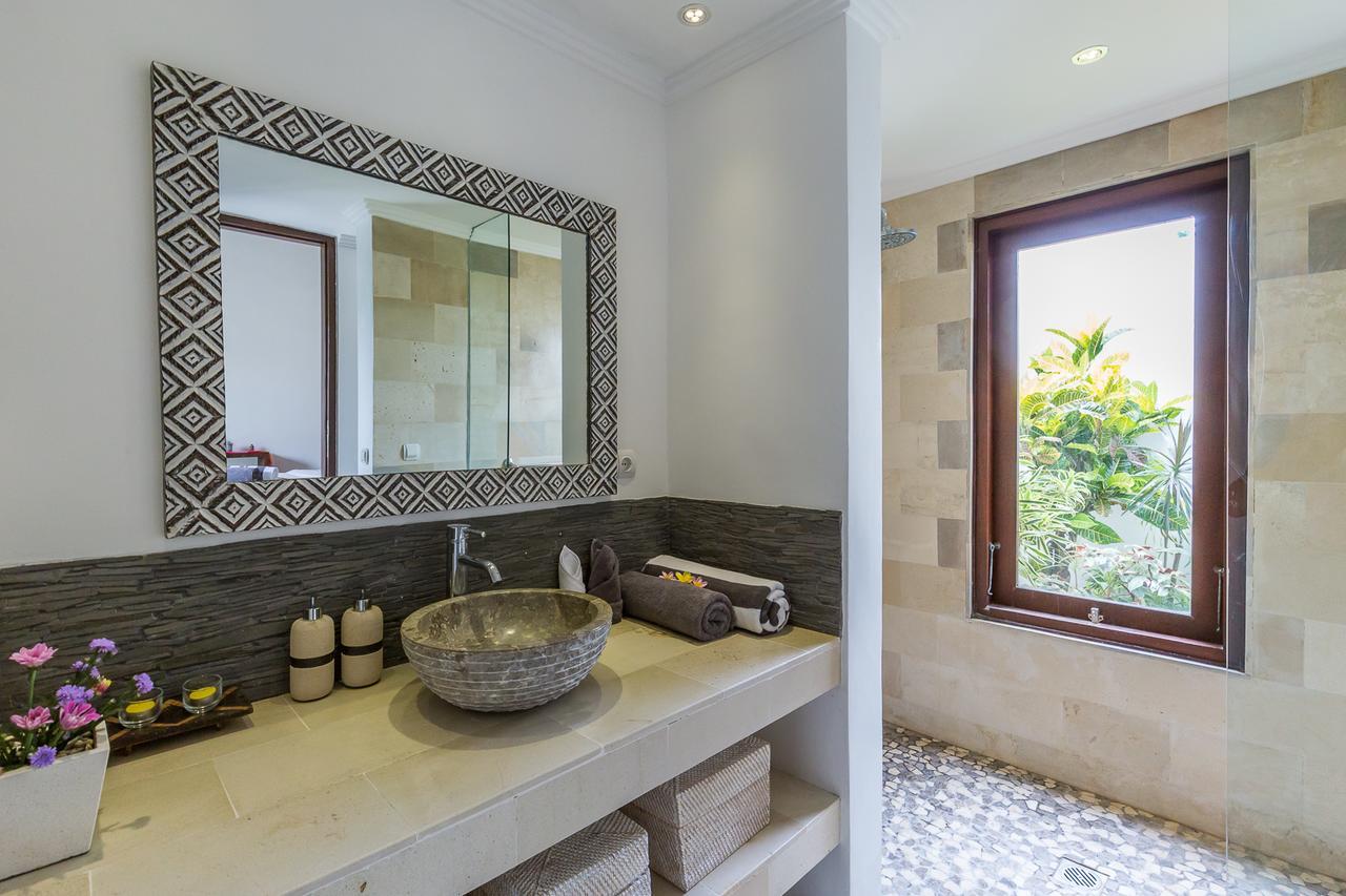 Villa Leelavadee Uluwatu Extérieur photo