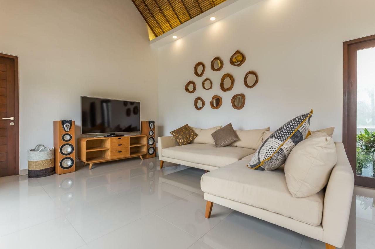 Villa Leelavadee Uluwatu Extérieur photo