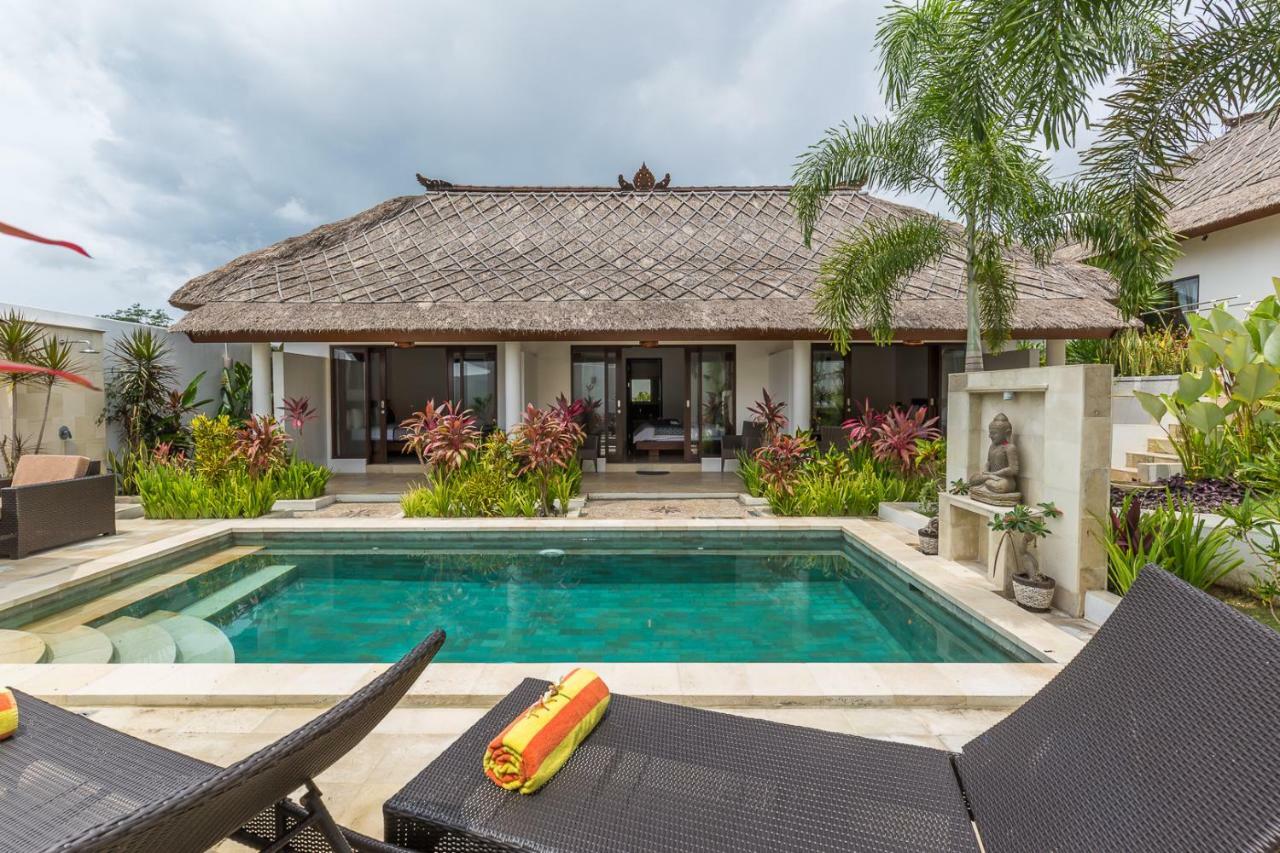 Villa Leelavadee Uluwatu Extérieur photo